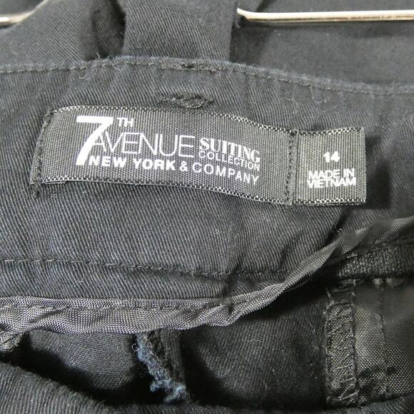 7th Avenue New York & Co. Women's Size 14 Bermuda Black Shorts Casual - Picture 7 of 7